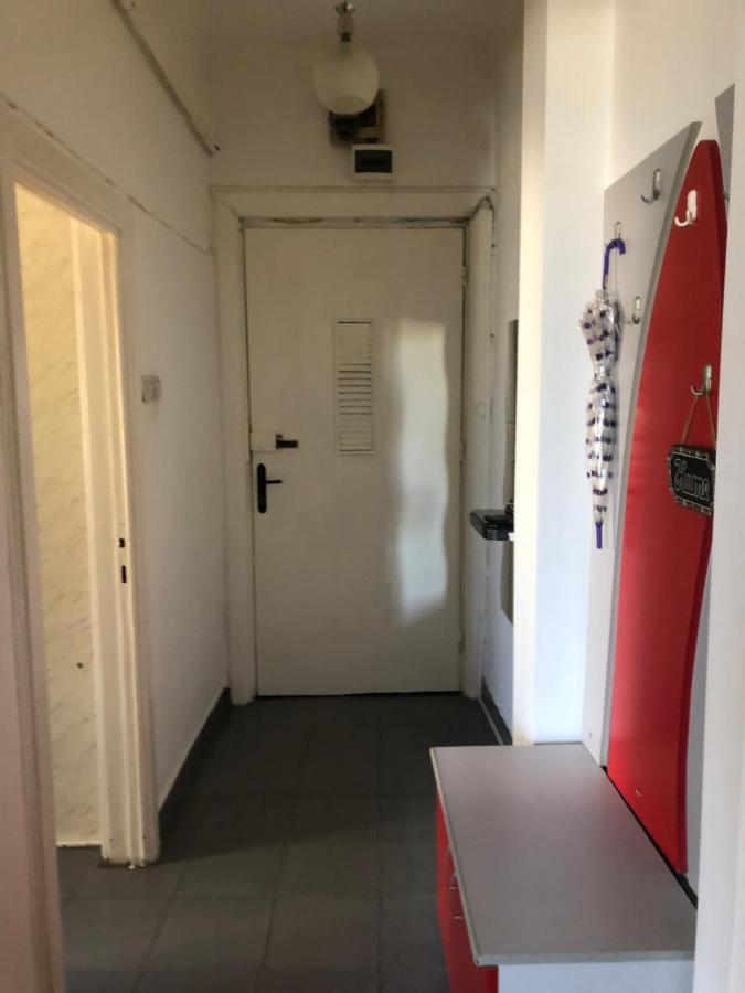 Lovely 1 Bedroom Apartment Close To Old Town Boekarest Buitenkant foto